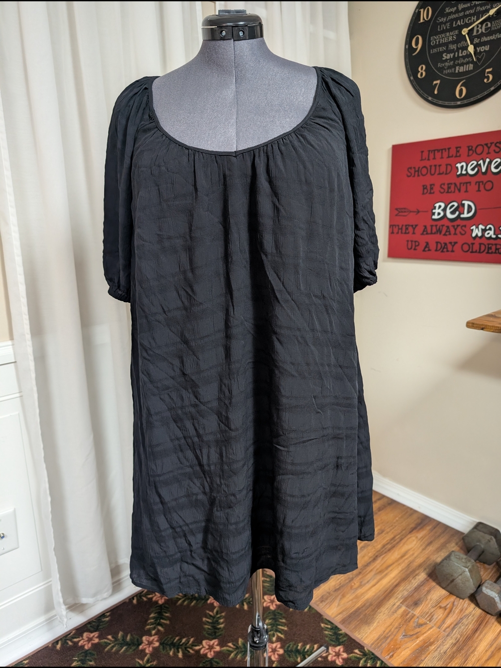 Sanctuary Black Scoop Neck Short Sleeve Tunic Dress